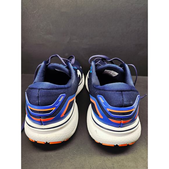 Brooks Men 11 Comfy footwear main image 7